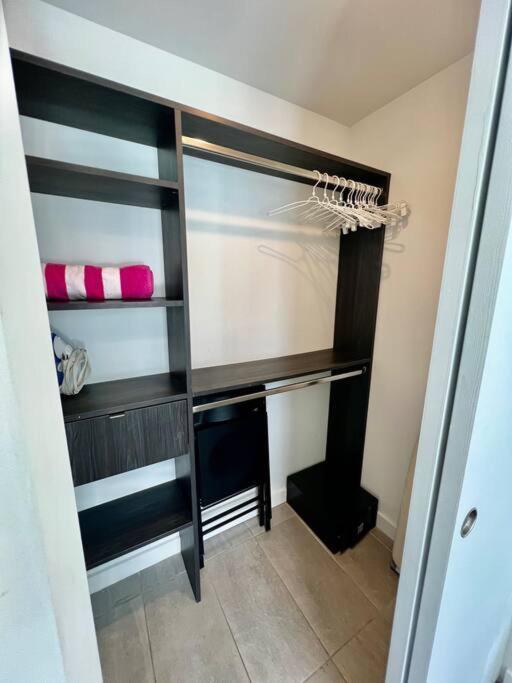 Spacious Studio In The Heart Of Downtown Miami Apartment Ngoại thất bức ảnh