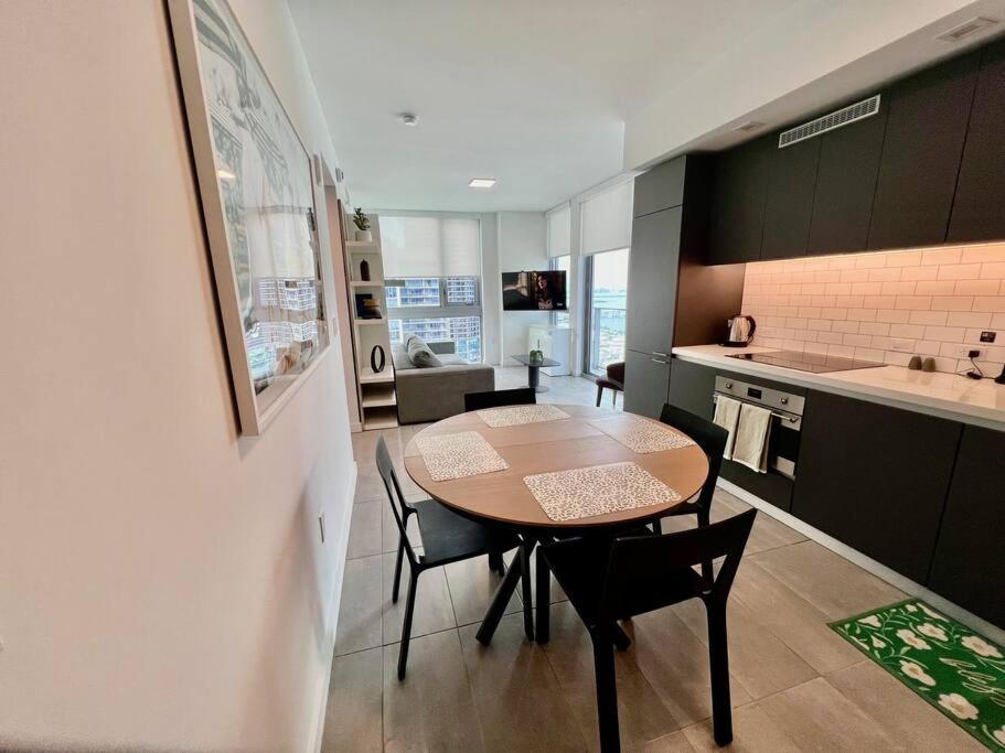 Spacious Studio In The Heart Of Downtown Miami Apartment Ngoại thất bức ảnh