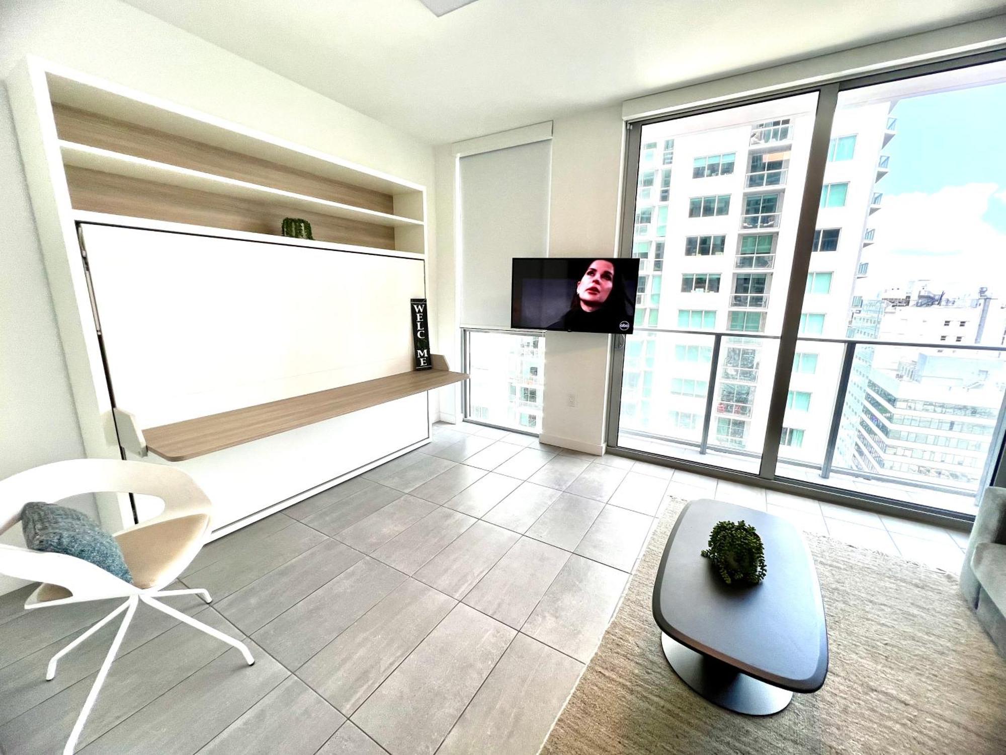 Spacious Studio In The Heart Of Downtown Miami Apartment Ngoại thất bức ảnh