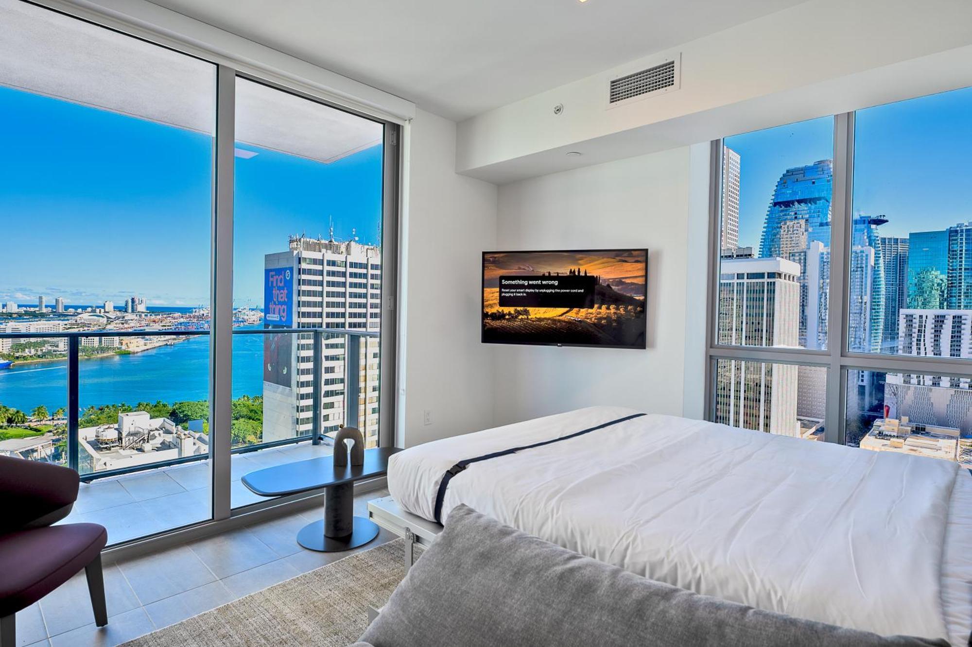 Spacious Studio In The Heart Of Downtown Miami Apartment Ngoại thất bức ảnh