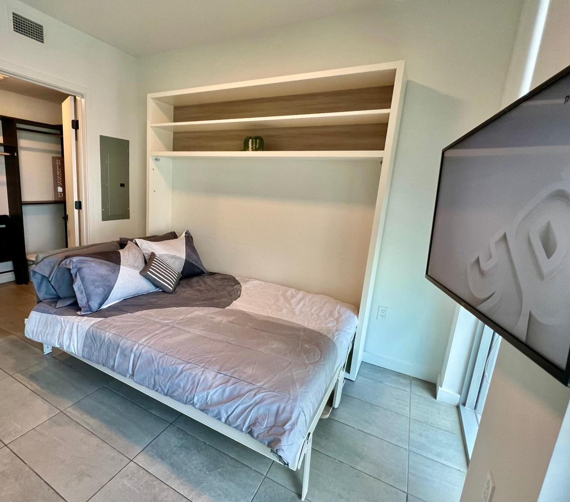 Spacious Studio In The Heart Of Downtown Miami Apartment Ngoại thất bức ảnh