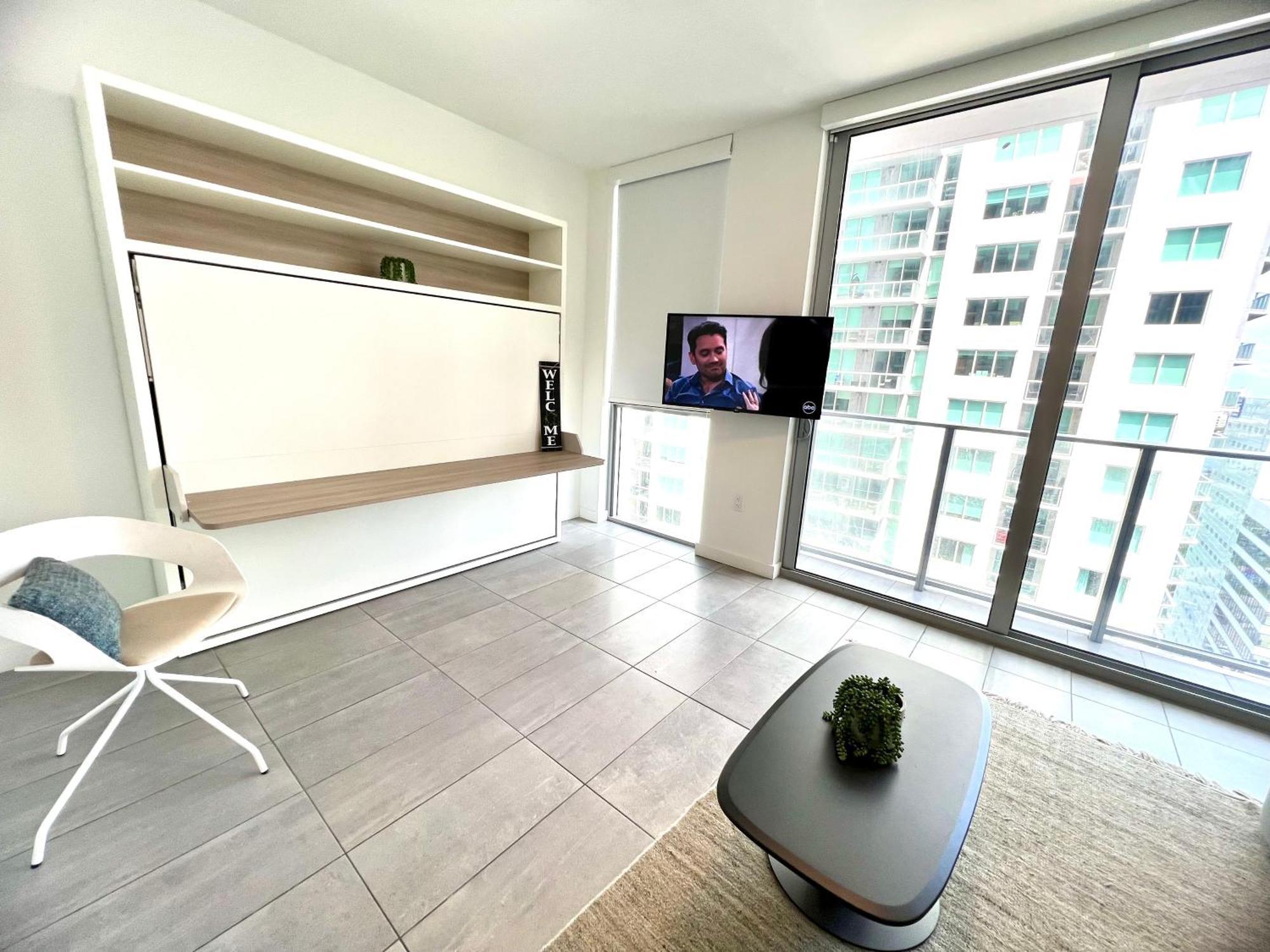 Spacious Studio In The Heart Of Downtown Miami Apartment Ngoại thất bức ảnh