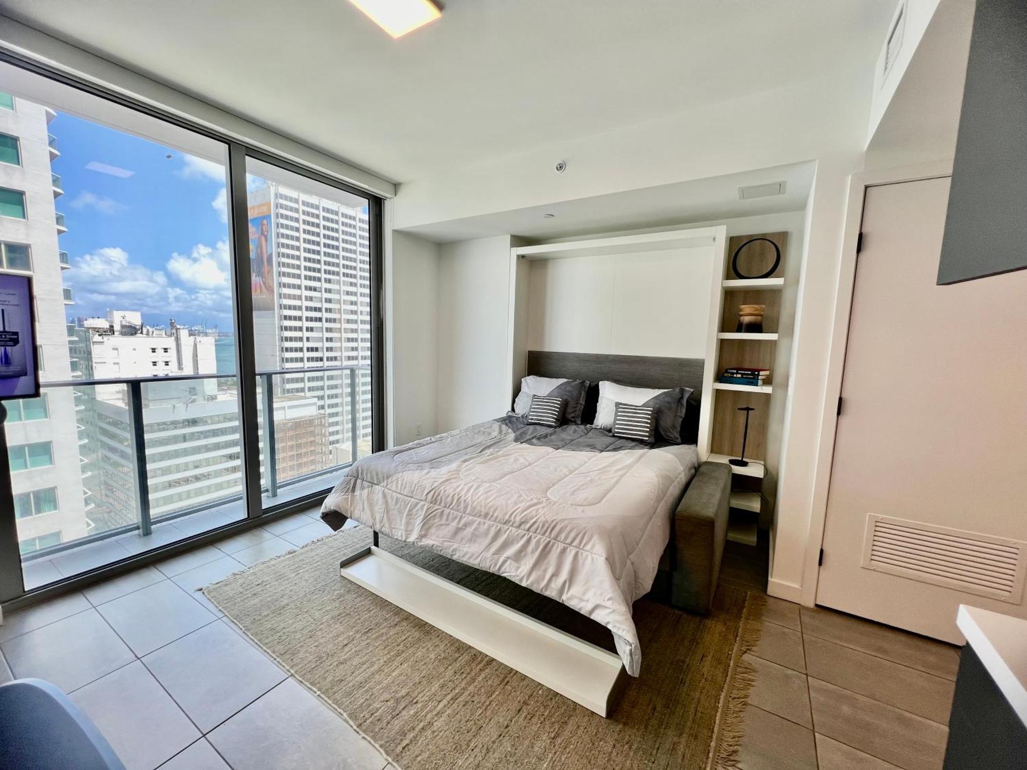 Spacious Studio In The Heart Of Downtown Miami Apartment Ngoại thất bức ảnh